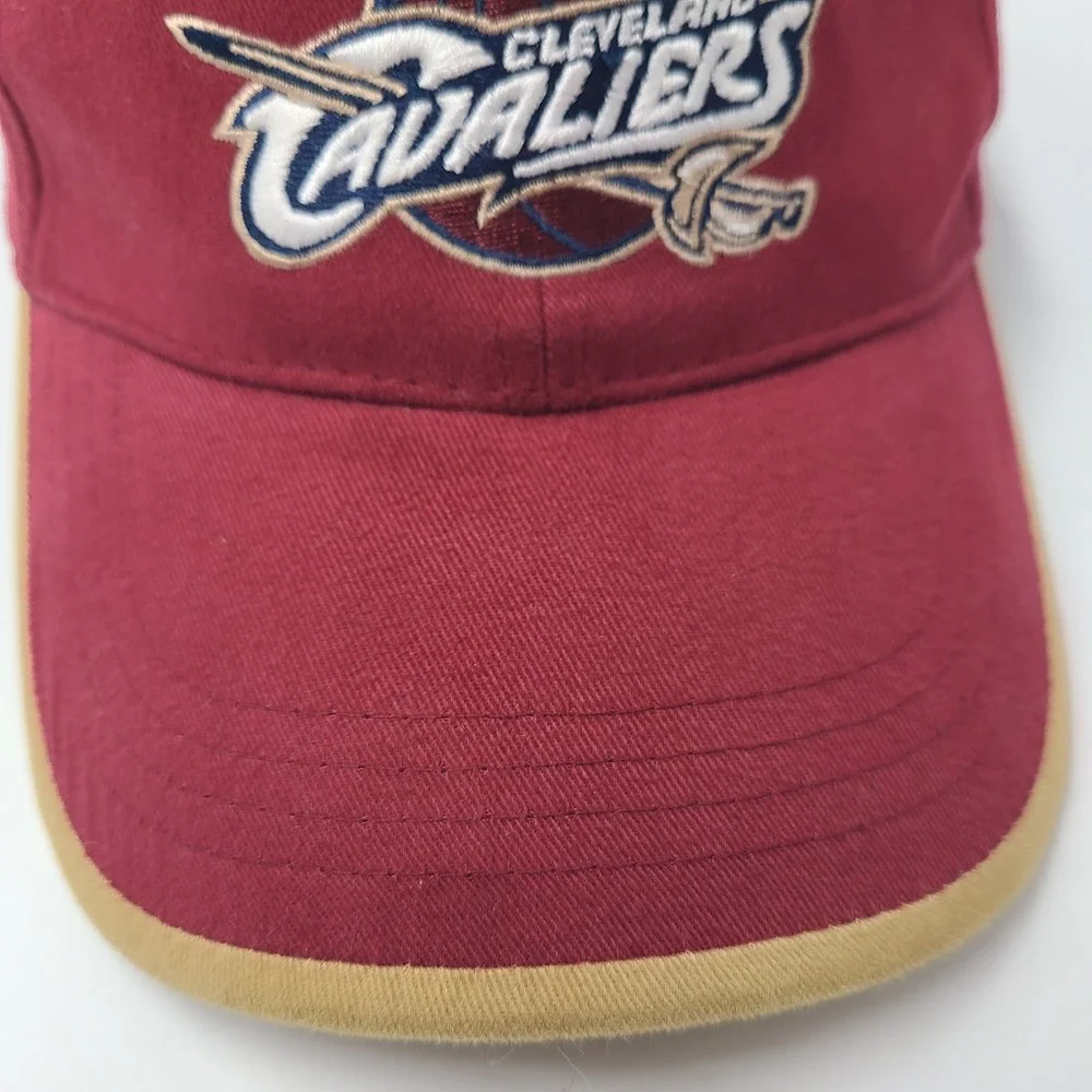 Cleveland‎ Cavaliers Hat Adjustable NBA Elevation Red Gold Basketball Casual Men